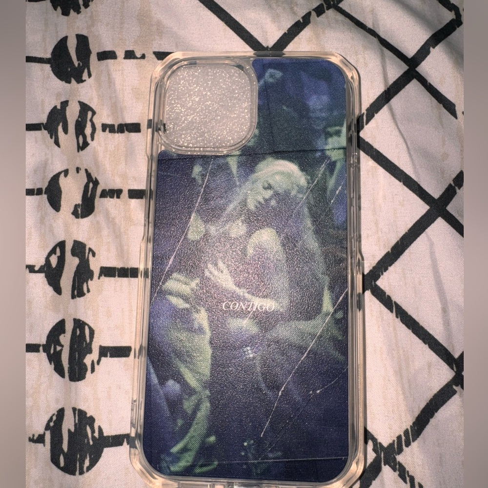 iPhone 15 case - KAROL G CONTIGO CASE